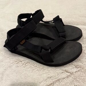 **Teva Original Universal Sandals – Women’s Size 10**